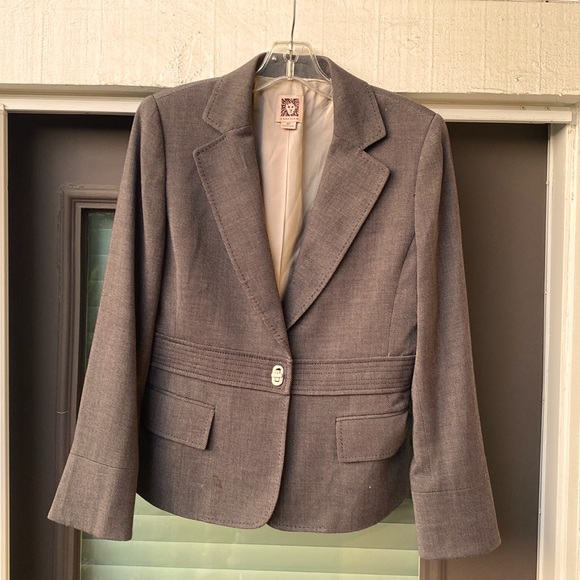 Comfortable Suit skirt - Picture 1 of 6